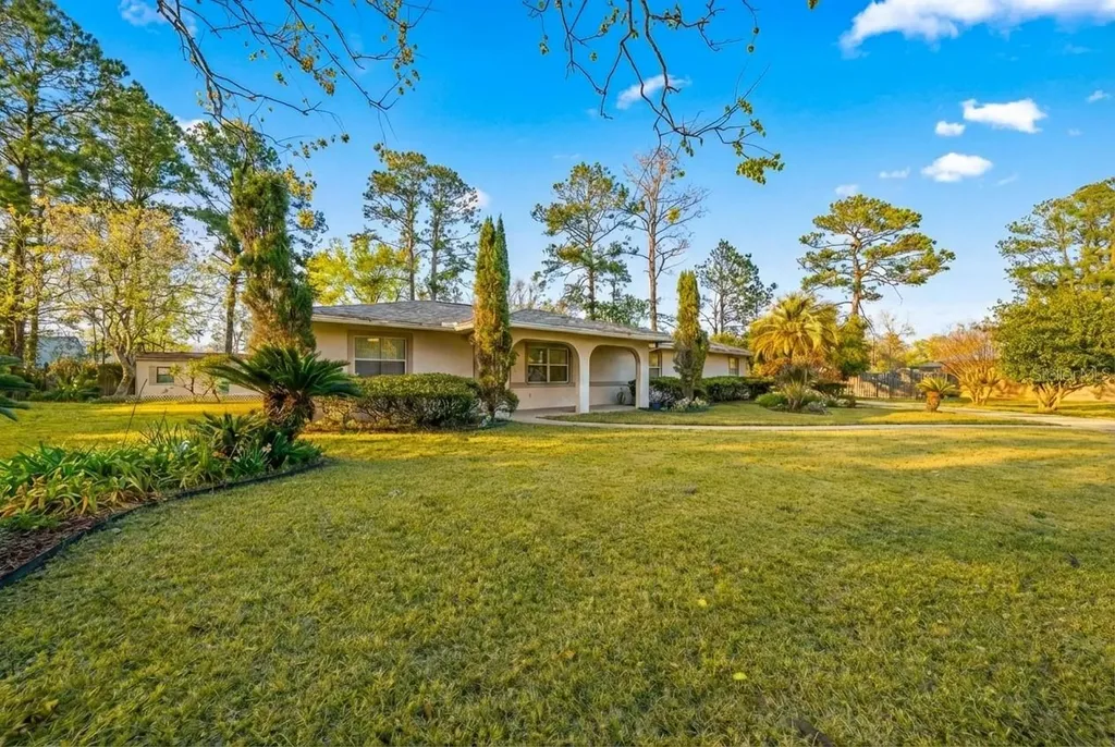 118 W Camelot Drive Palatka FL 32177