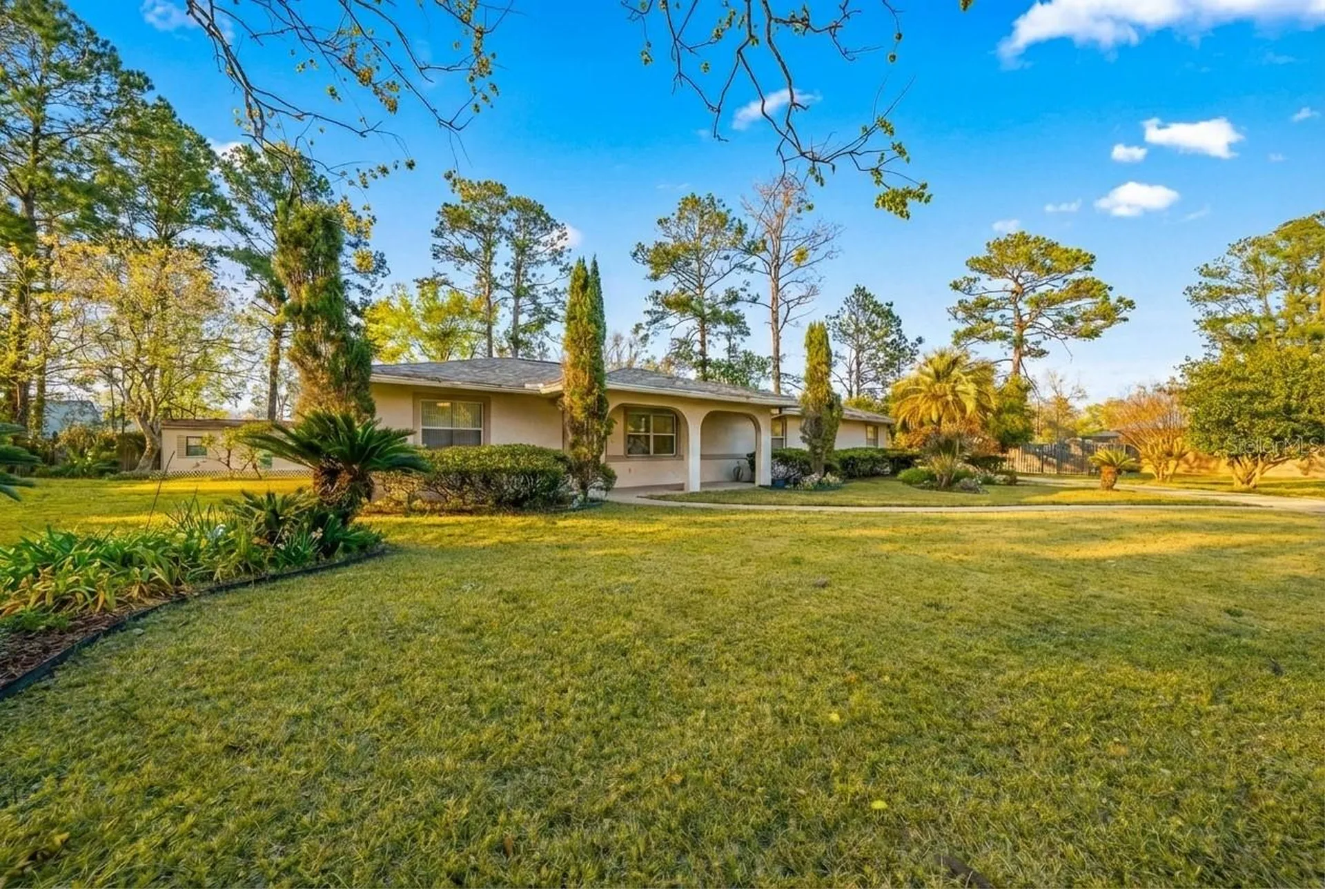 118 W Camelot Drive Palatka FL 32177