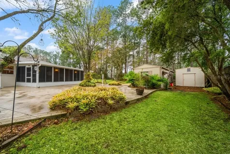 118 W Camelot Drive Palatka FL 32177