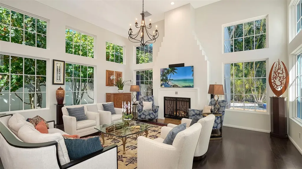 1729 Cherokee Drive Sarasota FL 34239