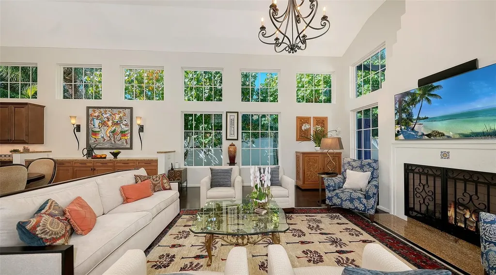 1729 Cherokee Drive Sarasota FL 34239