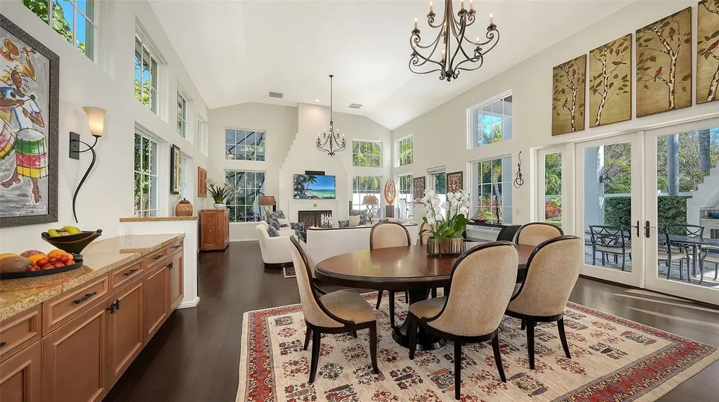 1729 Cherokee Drive Sarasota FL 34239