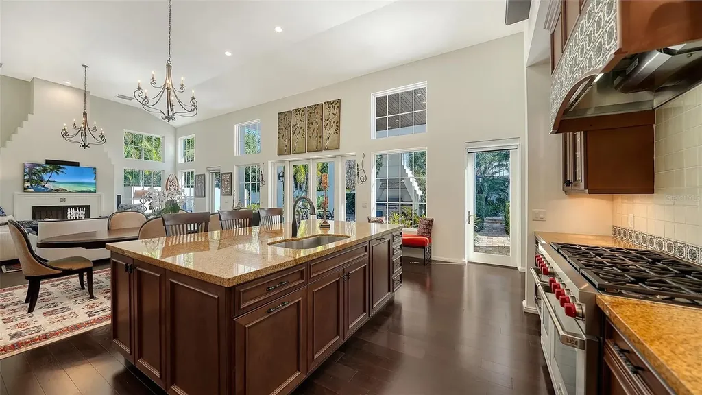 1729 Cherokee Drive Sarasota FL 34239