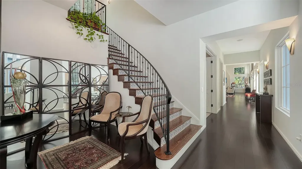 1729 Cherokee Drive Sarasota FL 34239