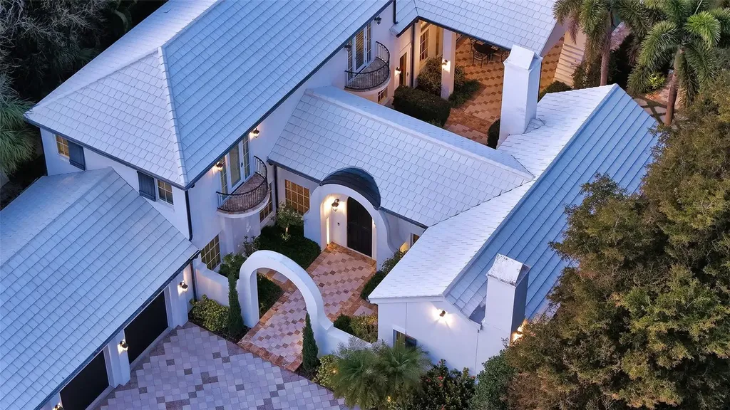 1729 Cherokee Drive Sarasota FL 34239