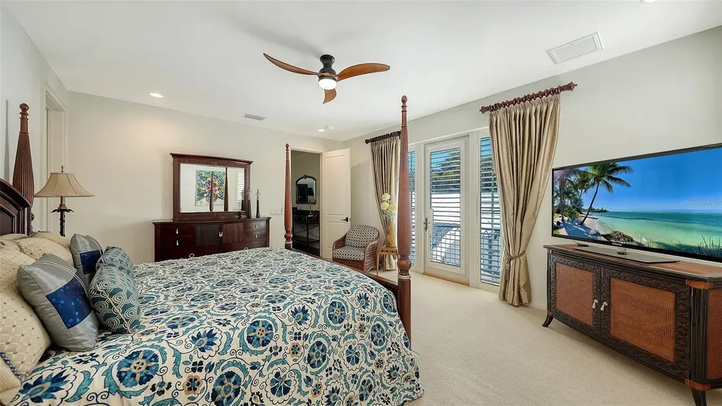 1729 Cherokee Drive Sarasota FL 34239