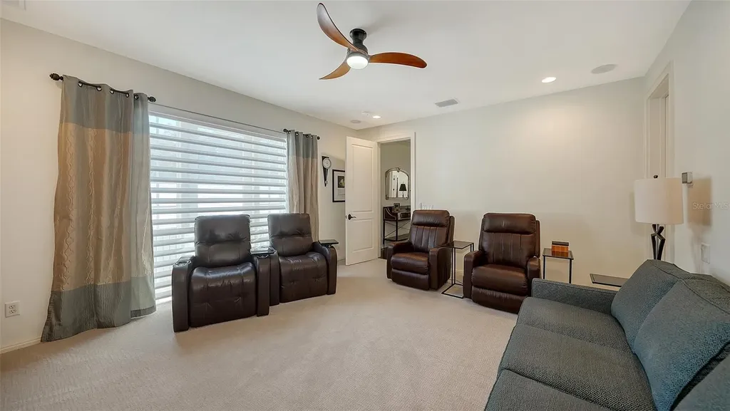1729 Cherokee Drive Sarasota FL 34239