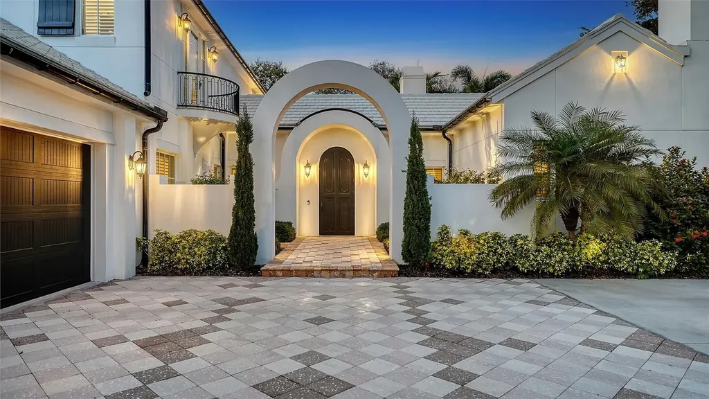1729 Cherokee Drive Sarasota FL 34239