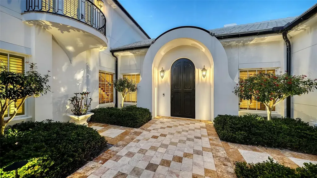 1729 Cherokee Drive Sarasota FL 34239