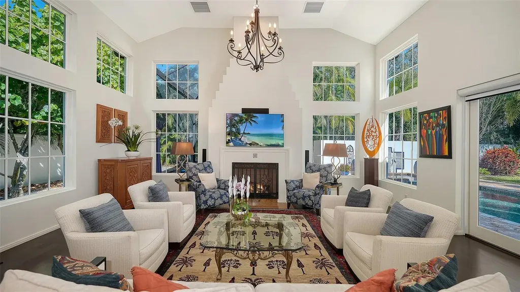 1729 Cherokee Drive Sarasota FL 34239