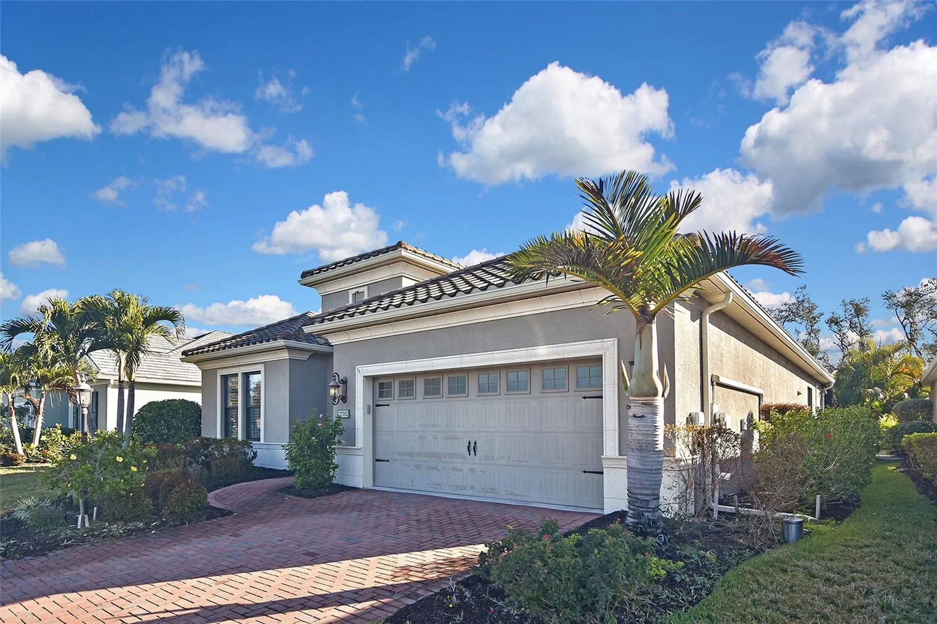 Englewood FL, 27352 Driver Lane