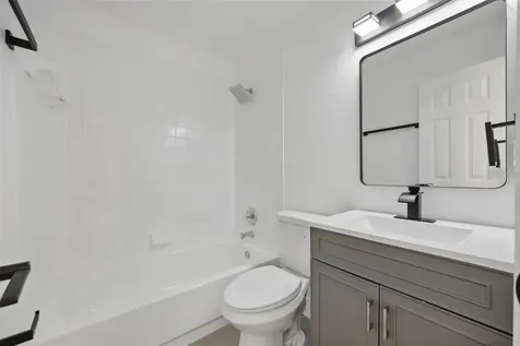3638 14th Avenue S St Petersburg FL 33711