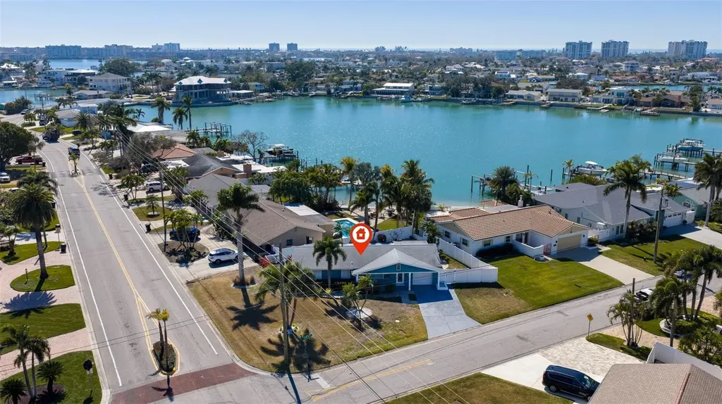 7906 4th Avenue S St Petersburg FL 33707