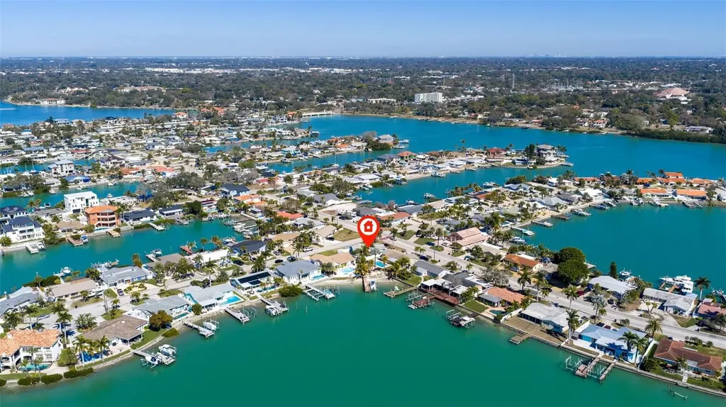 7906 4th Avenue S St Petersburg FL 33707