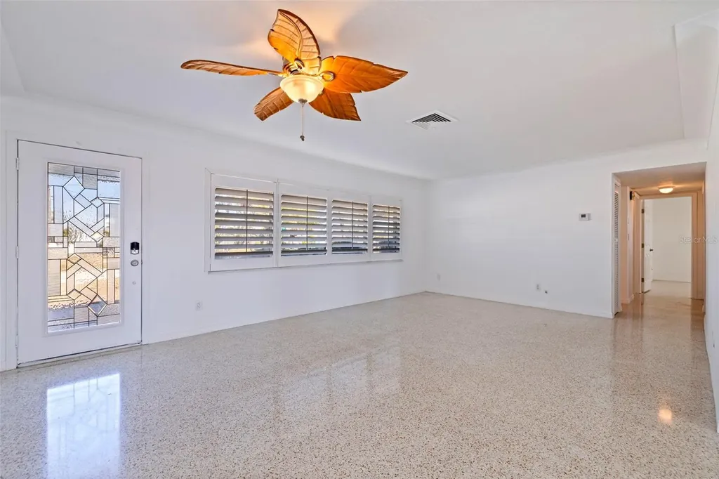 7906 4th Avenue S St Petersburg FL 33707