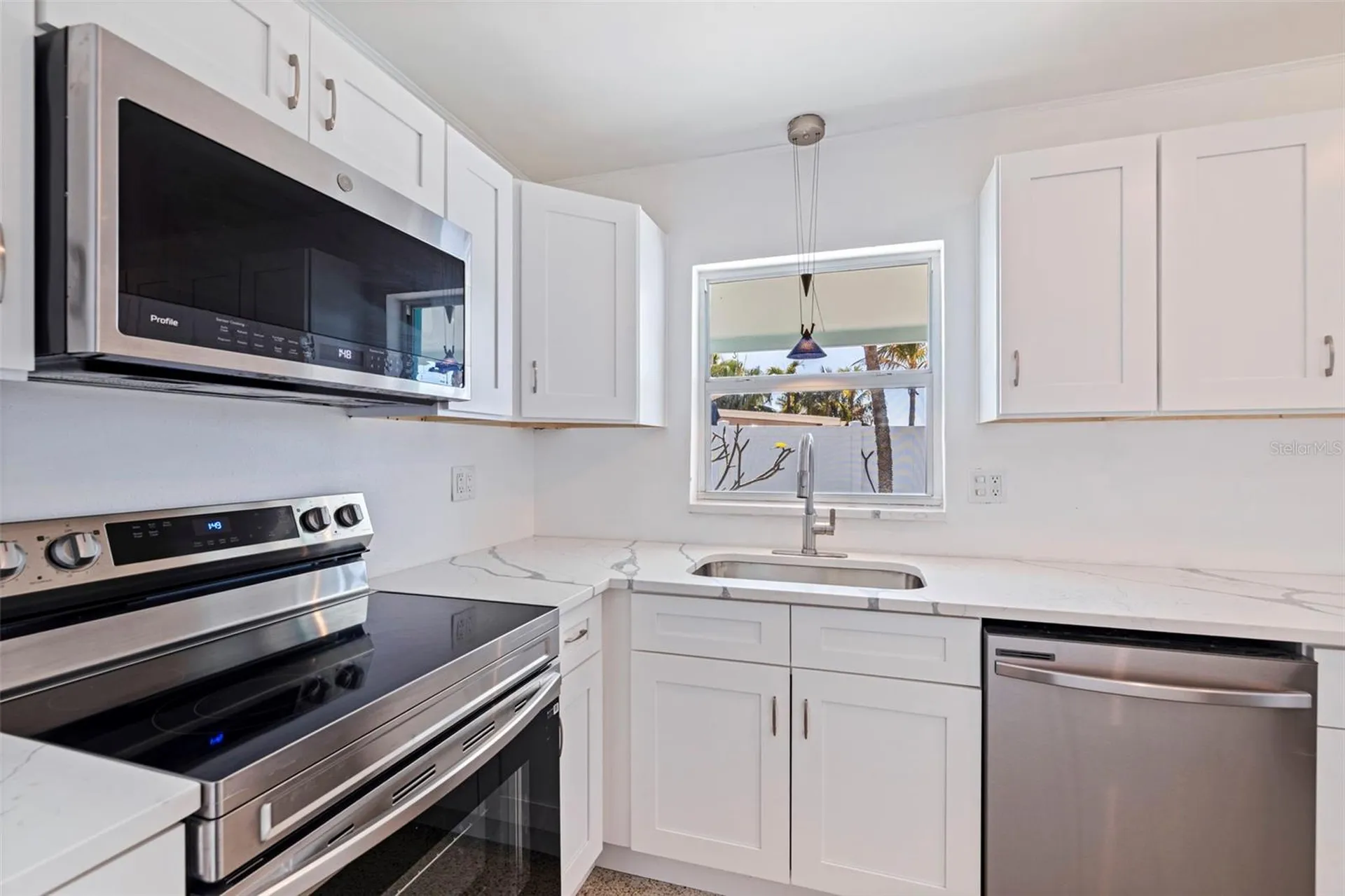 7906 4th Avenue S St Petersburg FL 33707
