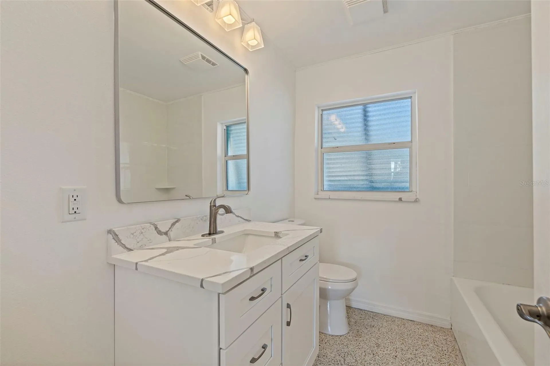 7906 4th Avenue S St Petersburg FL 33707