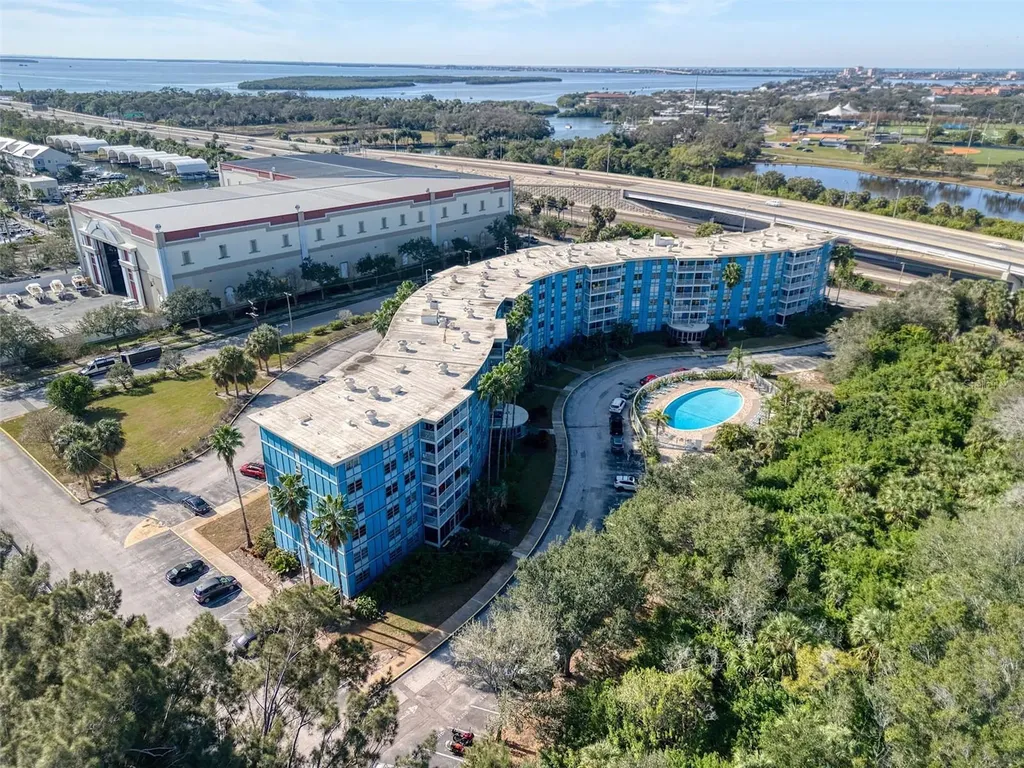 3315 58 Avenue S St Petersburg FL 33712