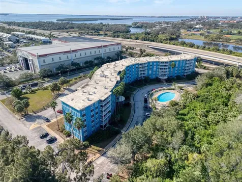 3315 58 Avenue S St Petersburg FL 33712