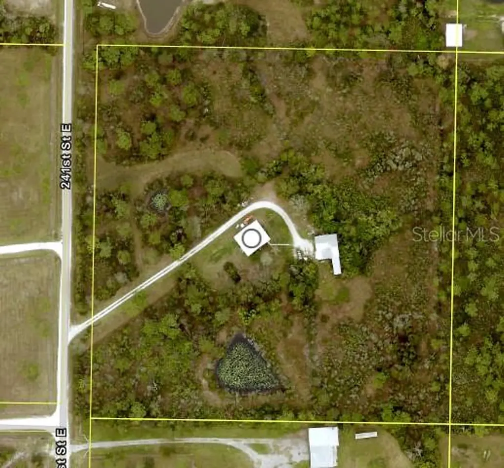 7251 241st Street E Myakka City FL 34251