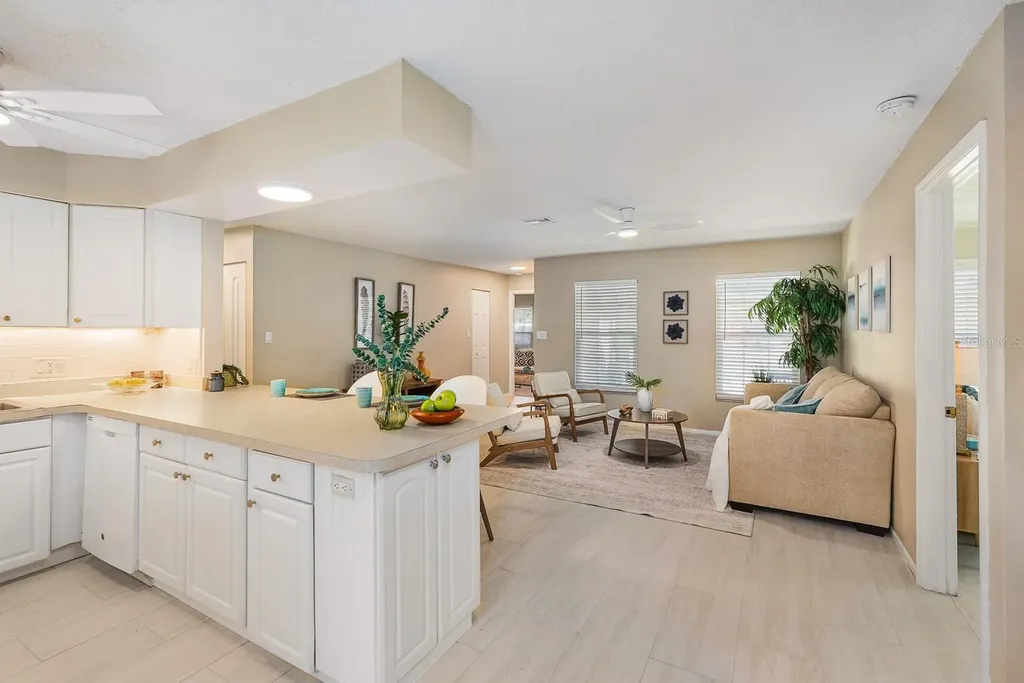 635 Melody Circle Sarasota FL 34237
