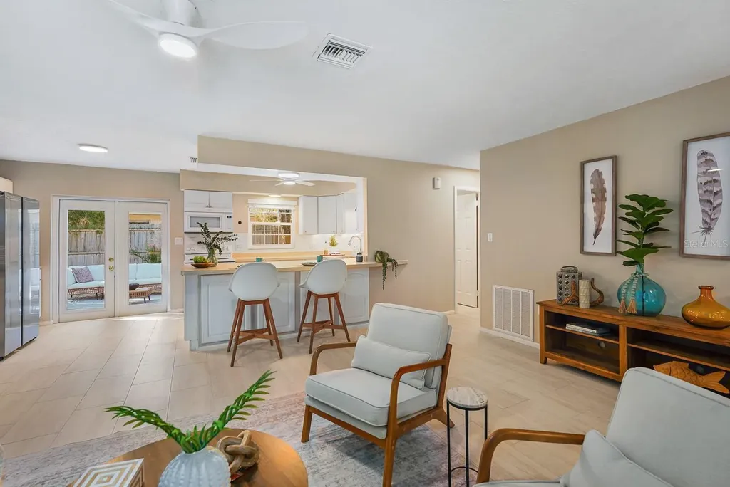 635 Melody Circle Sarasota FL 34237