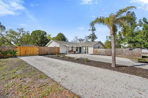 635 Melody Circle Sarasota FL 34237