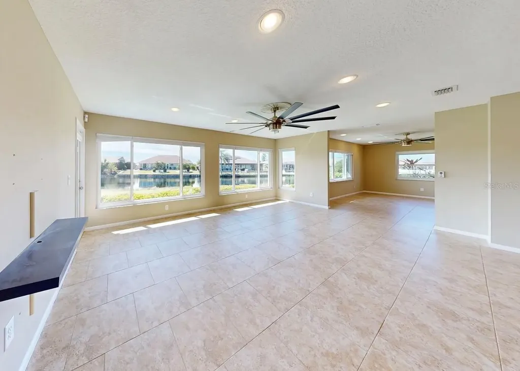 2110 W View Drive Sun City Center FL 33573