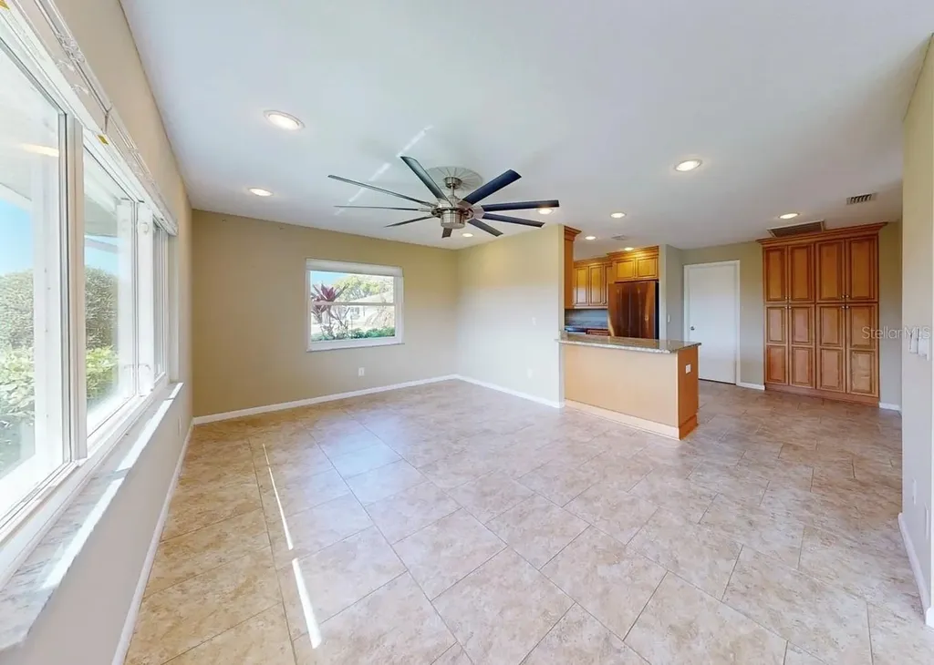 2110 W View Drive Sun City Center FL 33573