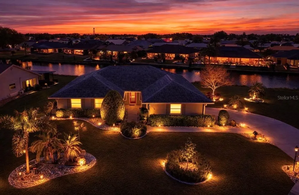2110 W View Drive Sun City Center FL 33573