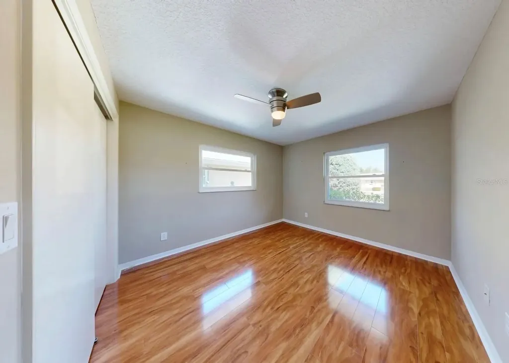 2110 W View Drive Sun City Center FL 33573