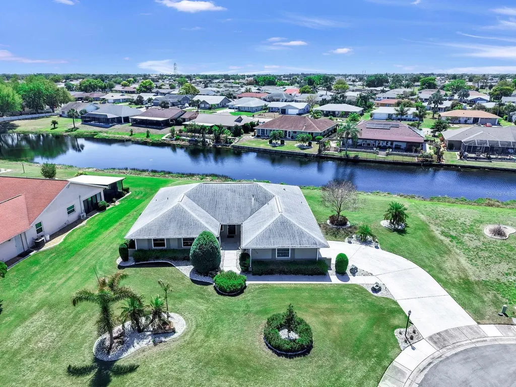 2110 W View Drive Sun City Center FL 33573