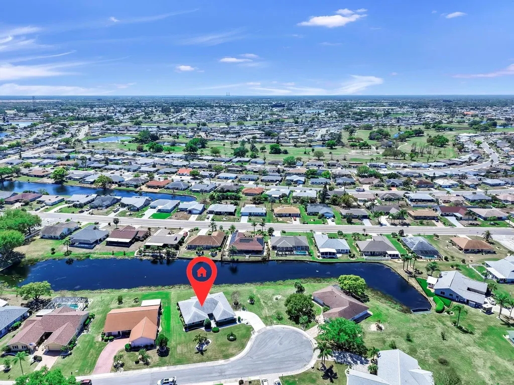 2110 W View Drive Sun City Center FL 33573