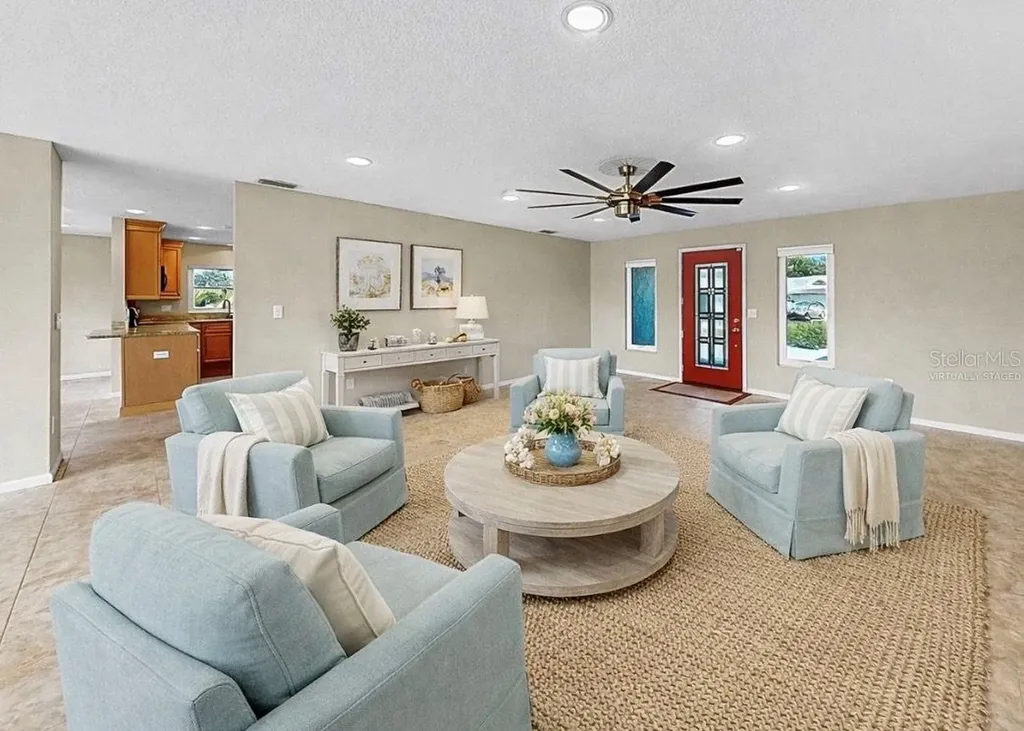 2110 W View Drive Sun City Center FL 33573