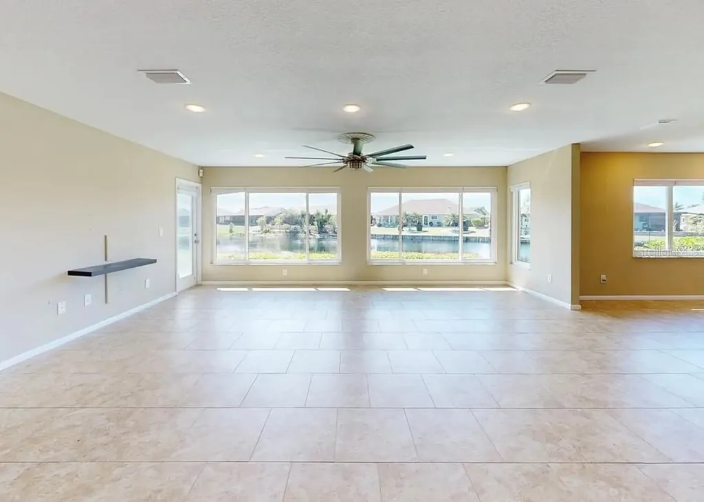 2110 W View Drive Sun City Center FL 33573