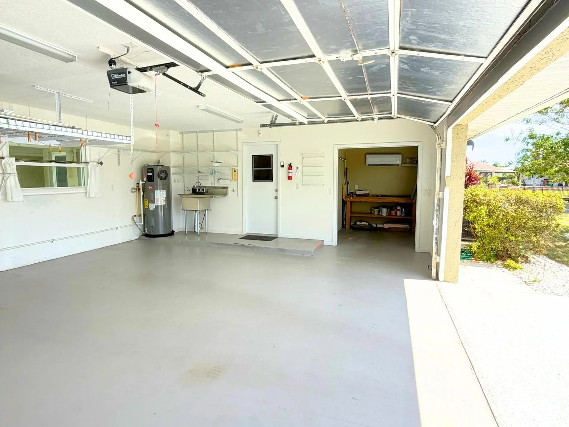 2110 W View Drive Sun City Center FL 33573