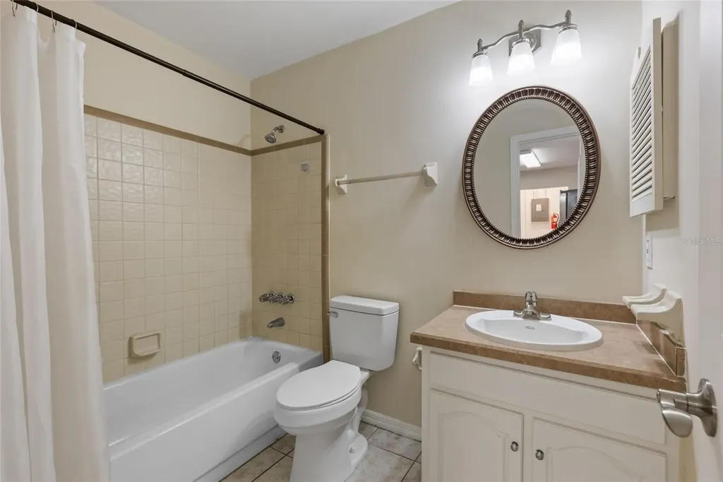 6400 NW 106th Place Alachua FL 32615