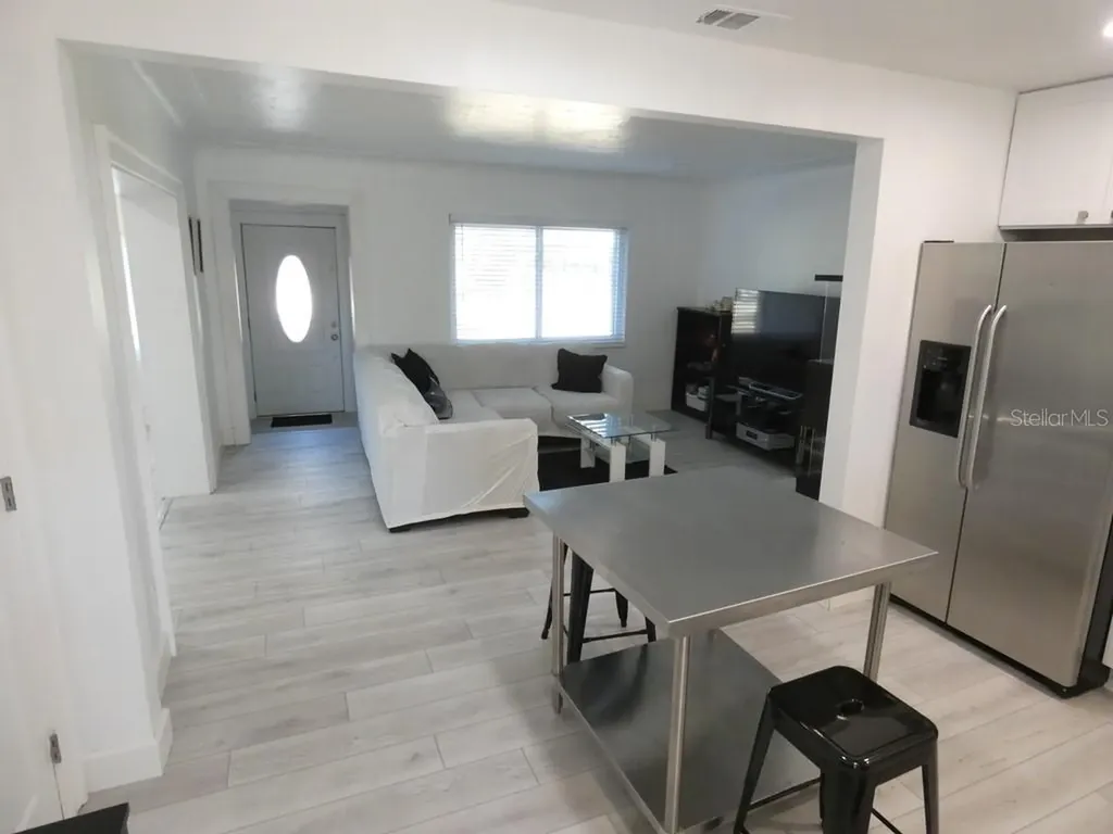 1312 57th Avenue N St Petersburg FL 33703