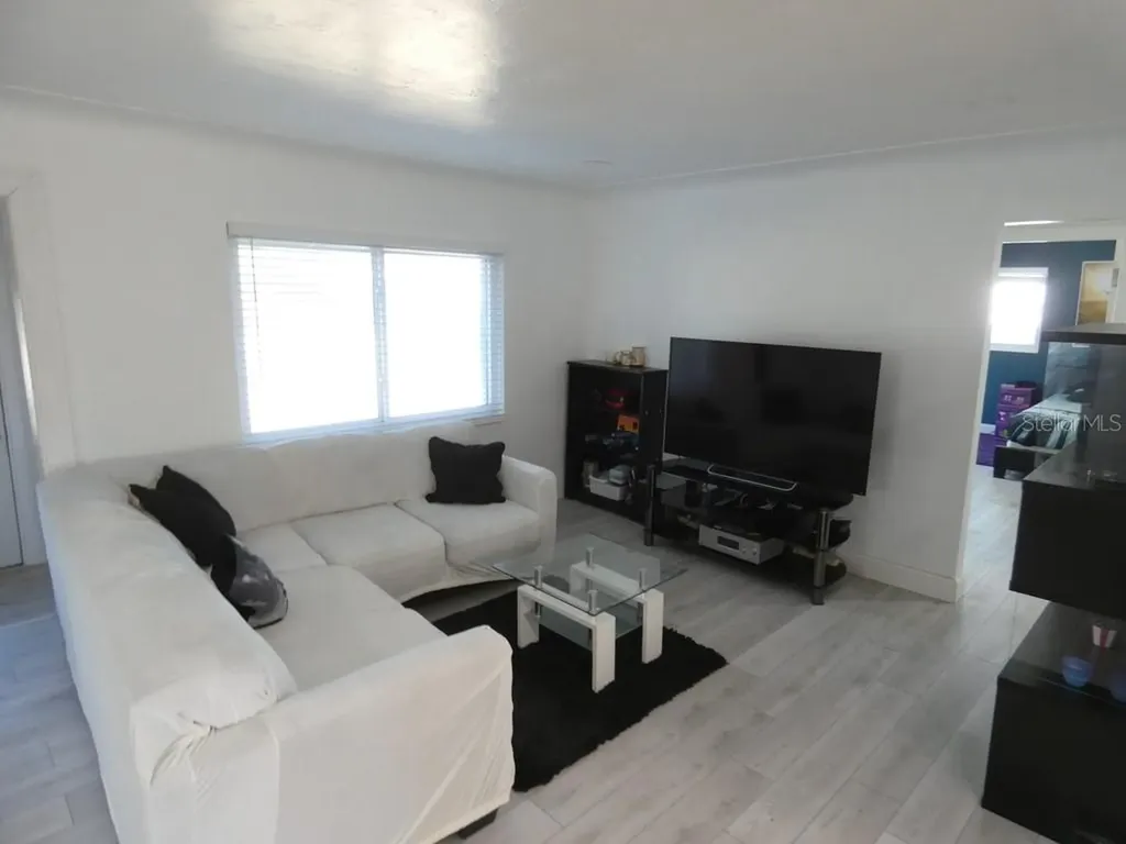 1312 57th Avenue N St Petersburg FL 33703