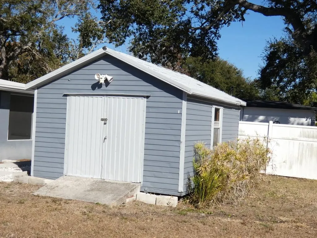 1312 57th Avenue N St Petersburg FL 33703