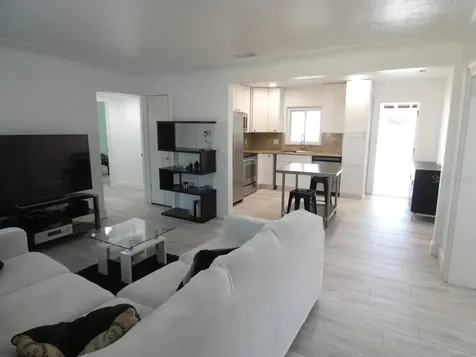 1312 57th Avenue N St Petersburg FL 33703