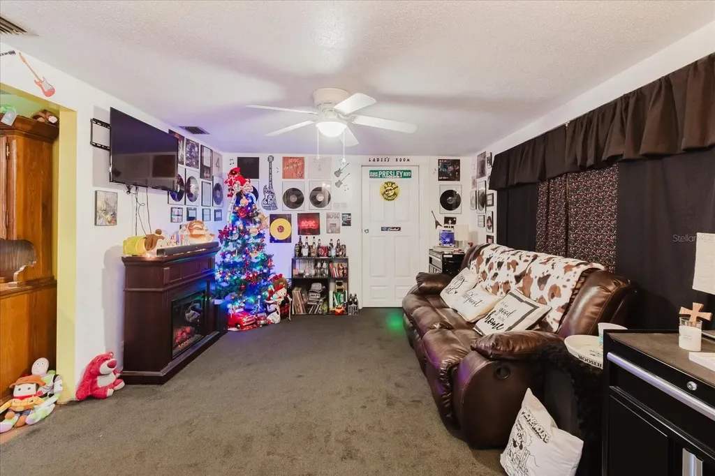 9731 Rainbow Lane Port Richey FL 34668