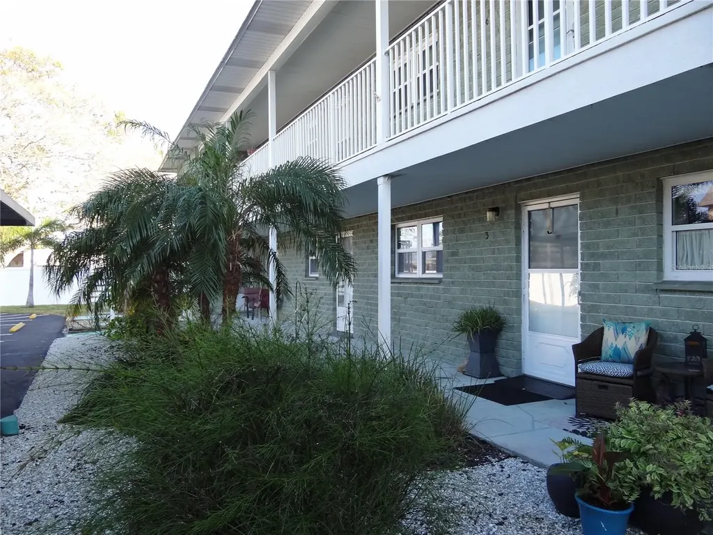5287 81st Street St Petersburg FL 33709