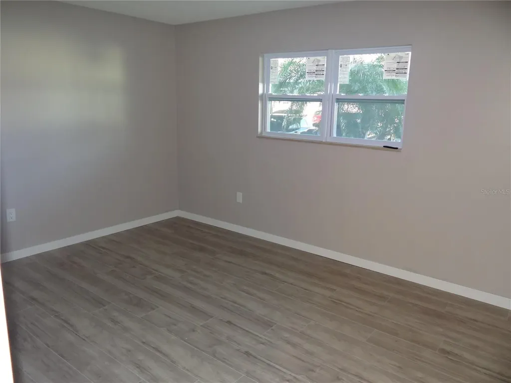 5287 81st Street St Petersburg FL 33709