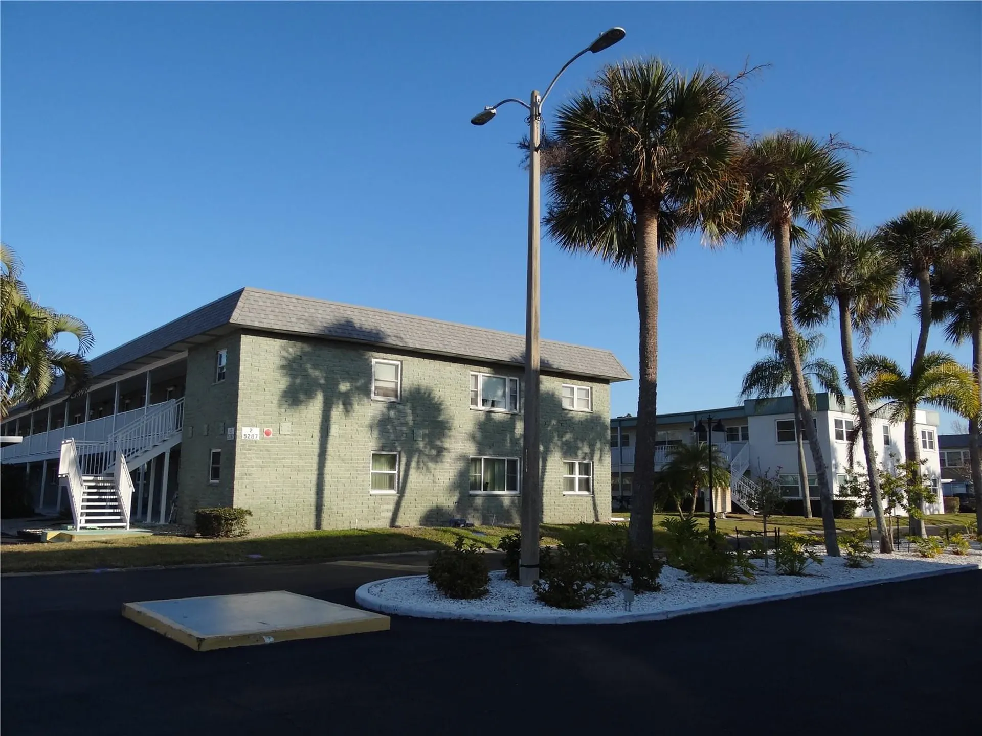 5287 81st Street St Petersburg FL 33709