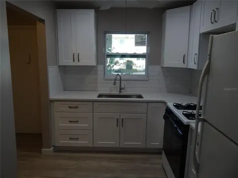 5287 81st Street St Petersburg FL 33709