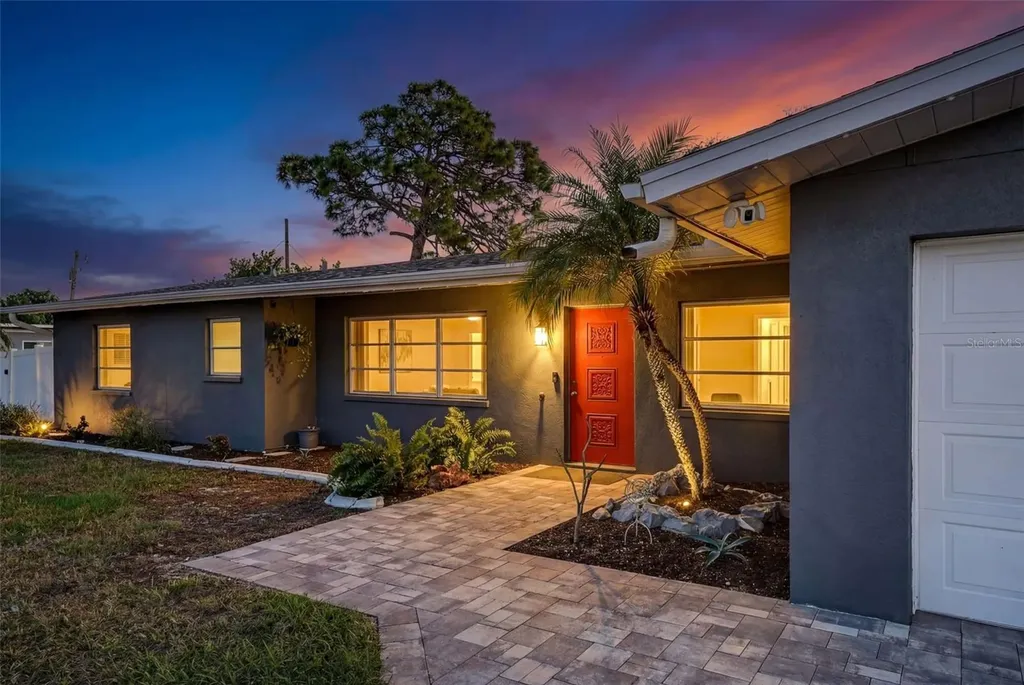 405 W Seminole Drive Venice FL 34293