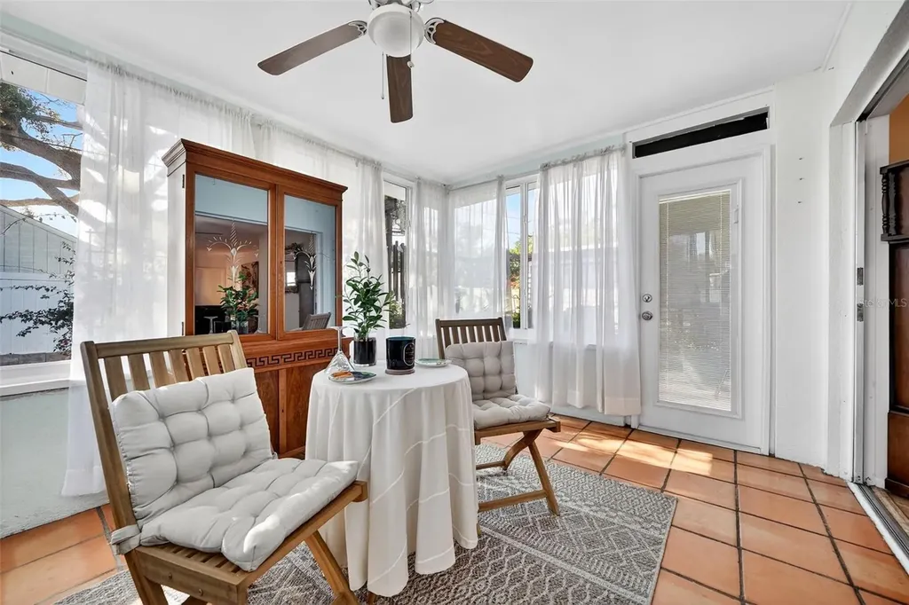 405 W Seminole Drive Venice FL 34293