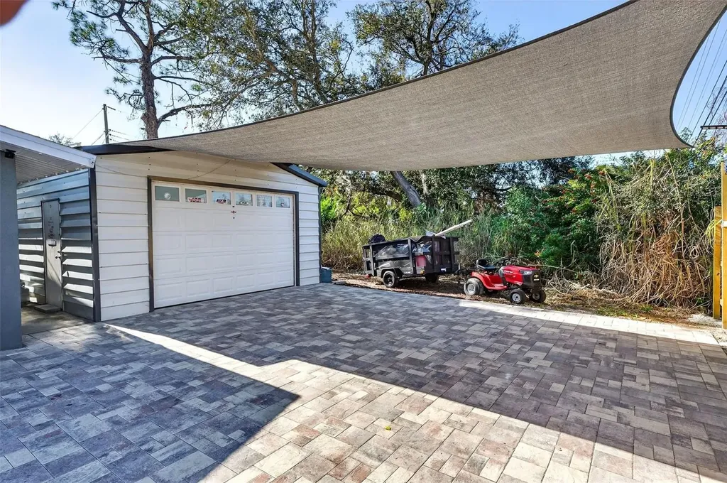 405 W Seminole Drive Venice FL 34293