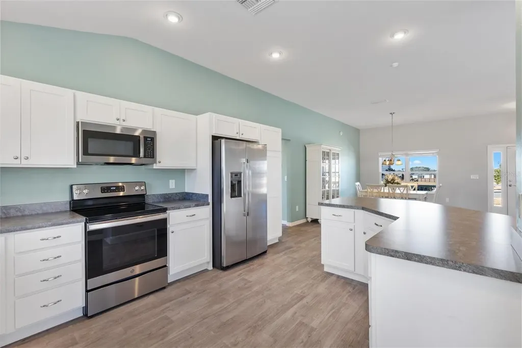 11405 Zimmerman Path Oxford FL 34484